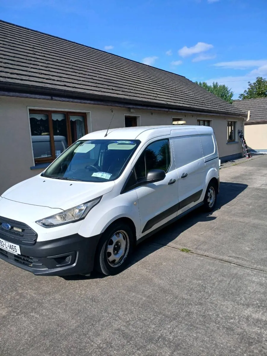 2019 Ford Transit Connect LWB - Image 2