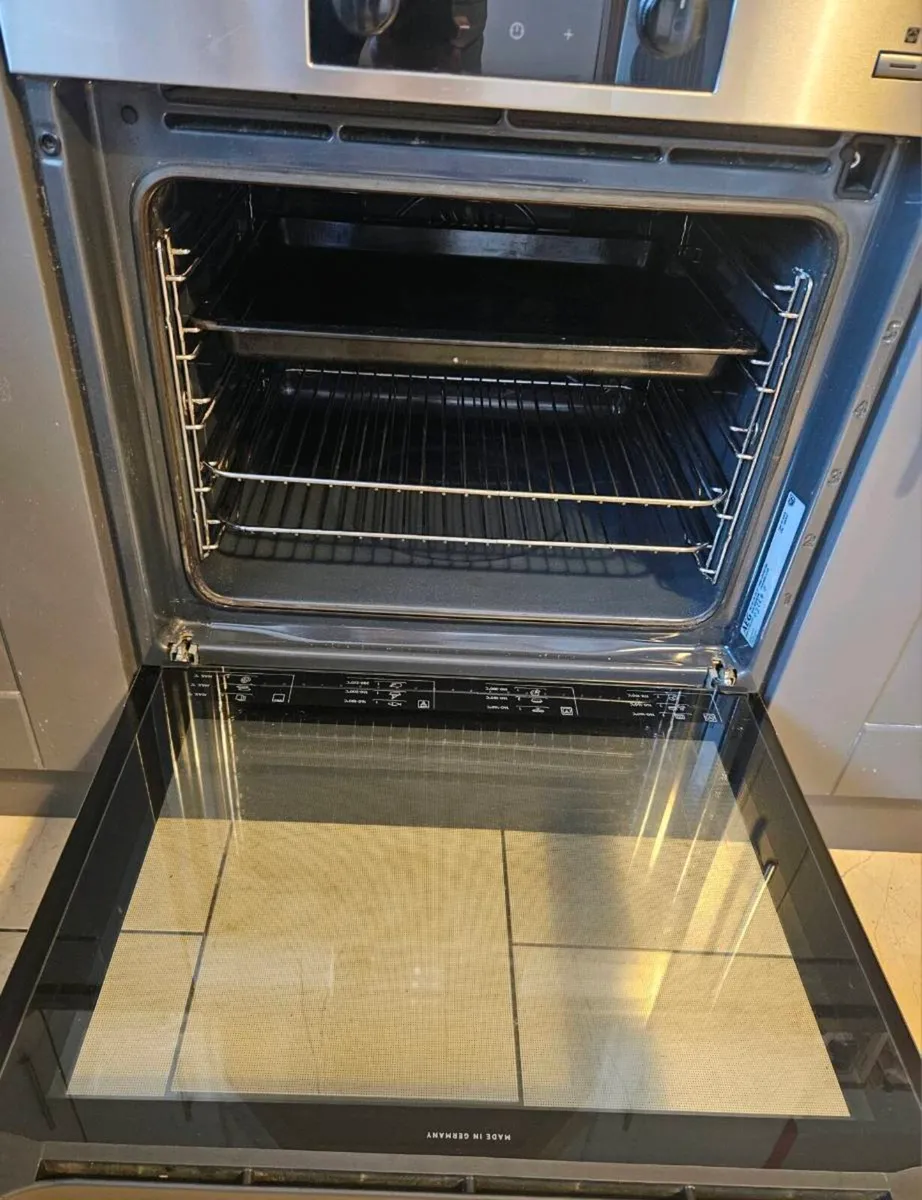 Oven - Image 2