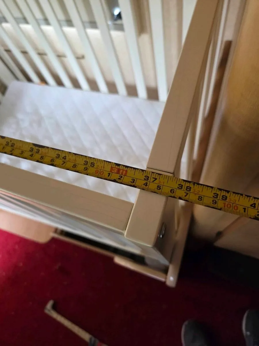 Small cot - Image 4
