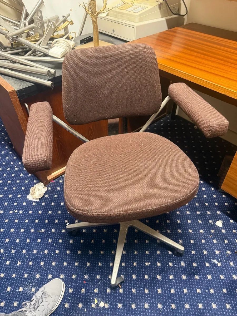 Office furniture bundle - Image 3