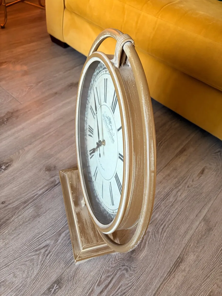 Clock - Image 2