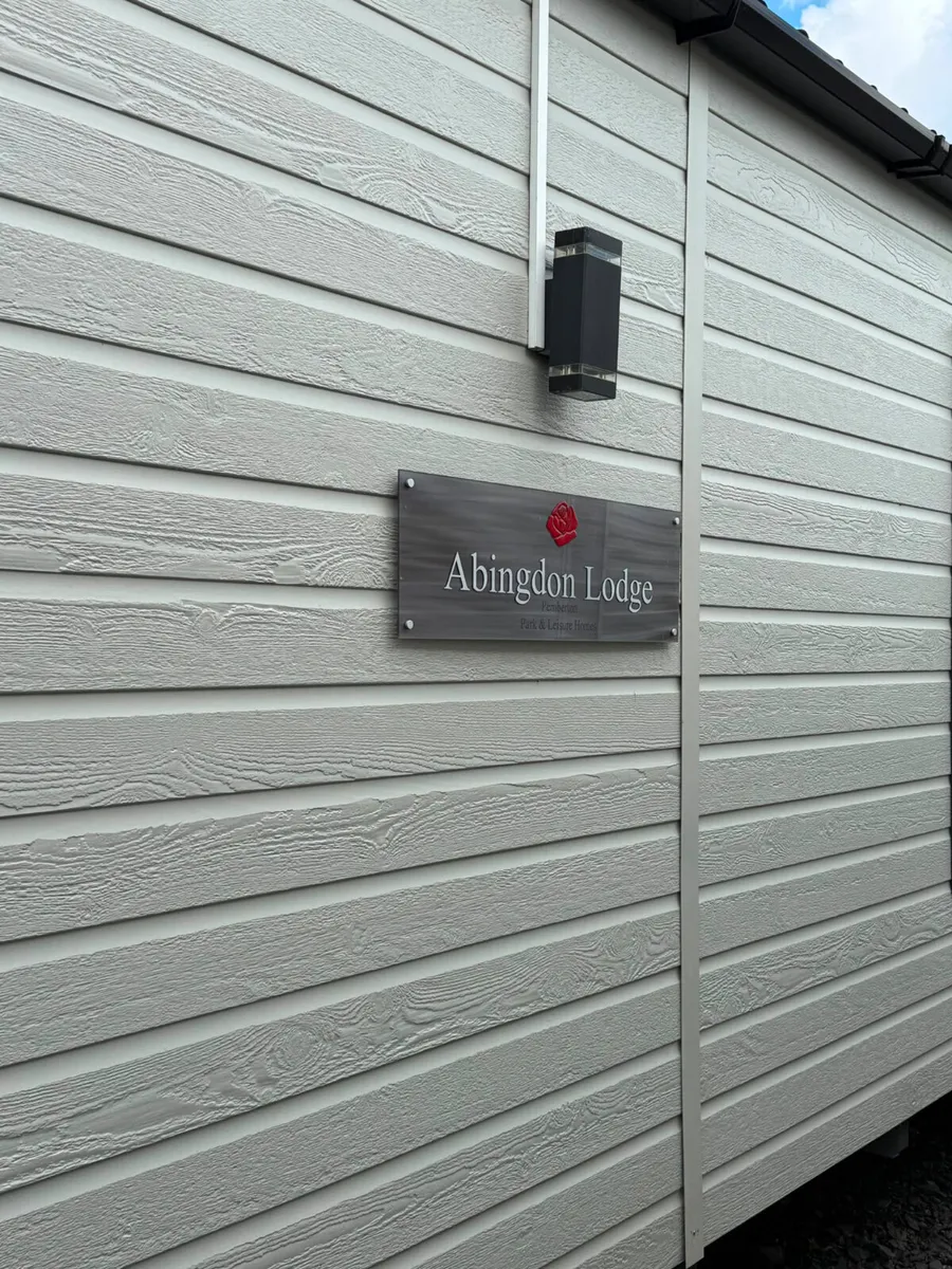 2023 Pemberton Abingdon Lodge – 42ft x 13ft - Image 2
