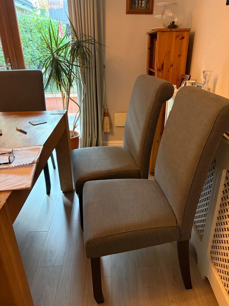 Dining room chairs - Image 4