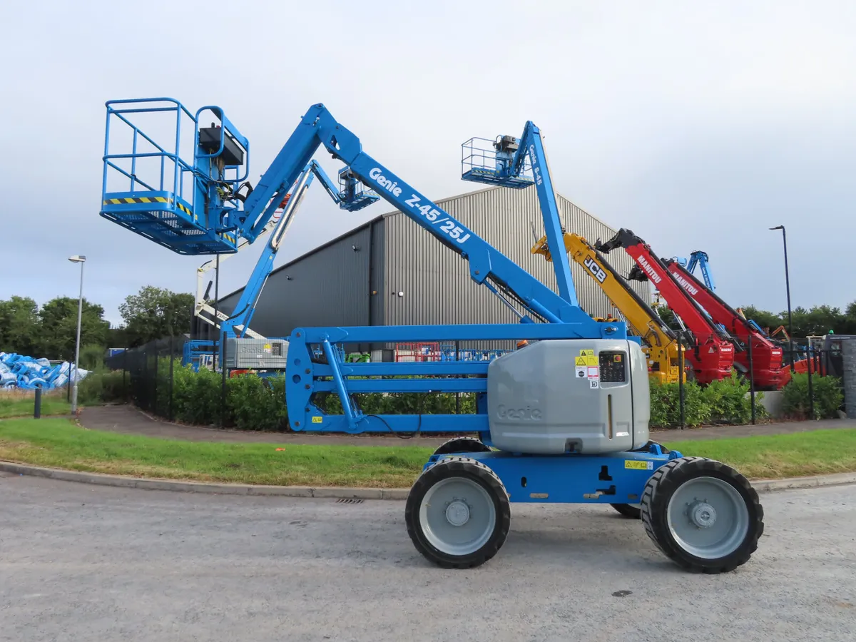 Genie Z45/25J - Year 2012 Refurbished - Image 2
