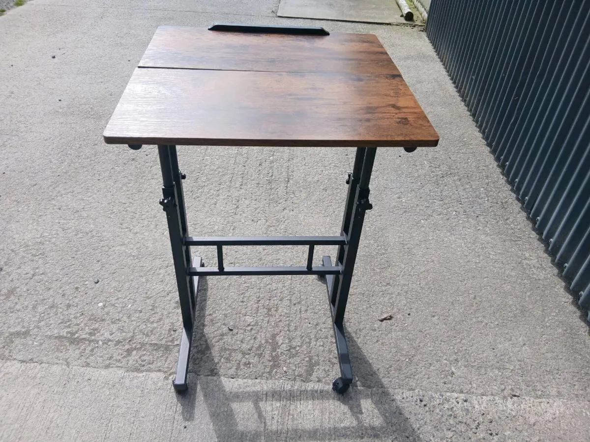 Desk - Image 1
