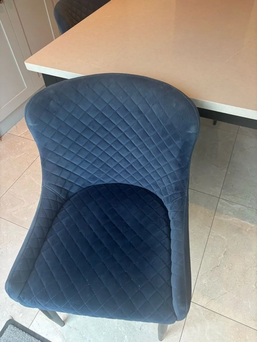 Dining table & 4 chairs - Image 2