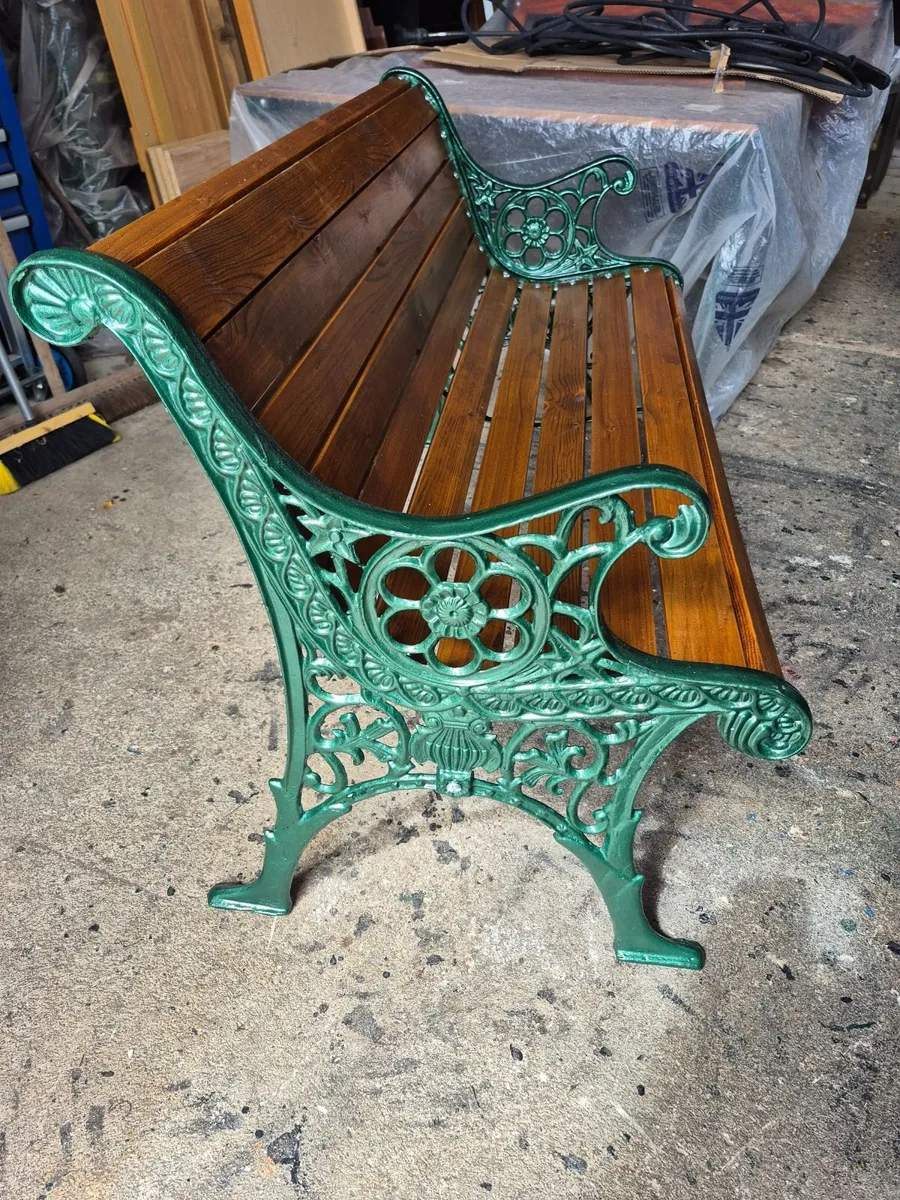 Cast iron Garden bench - Image 2