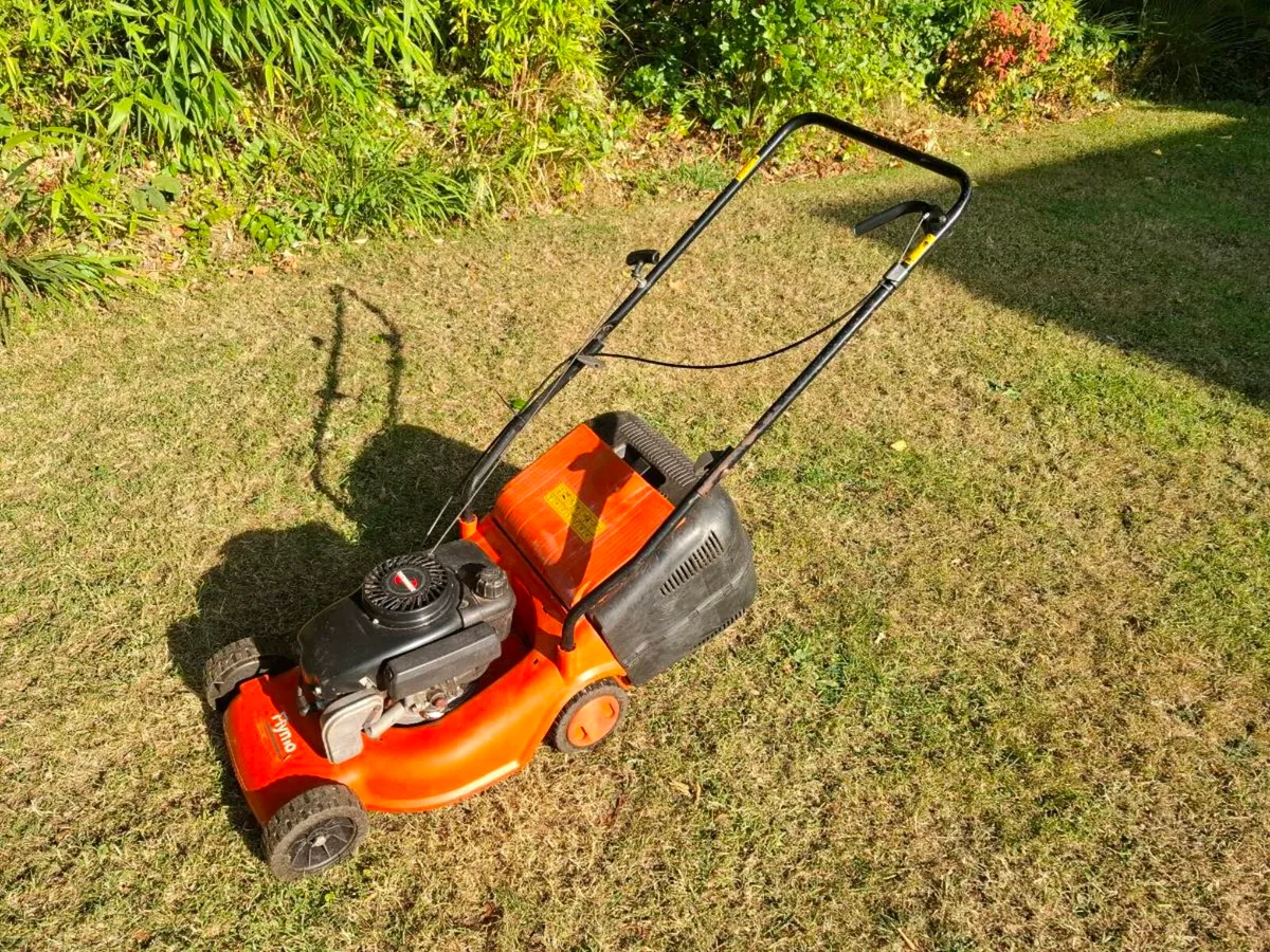 Petrol Lawnmower - Image 2