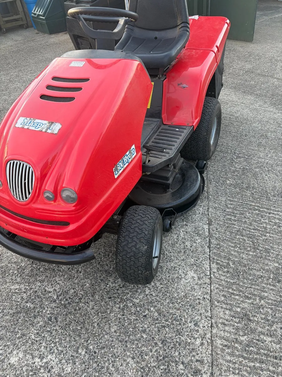 Ride on Lawnmower - Image 3
