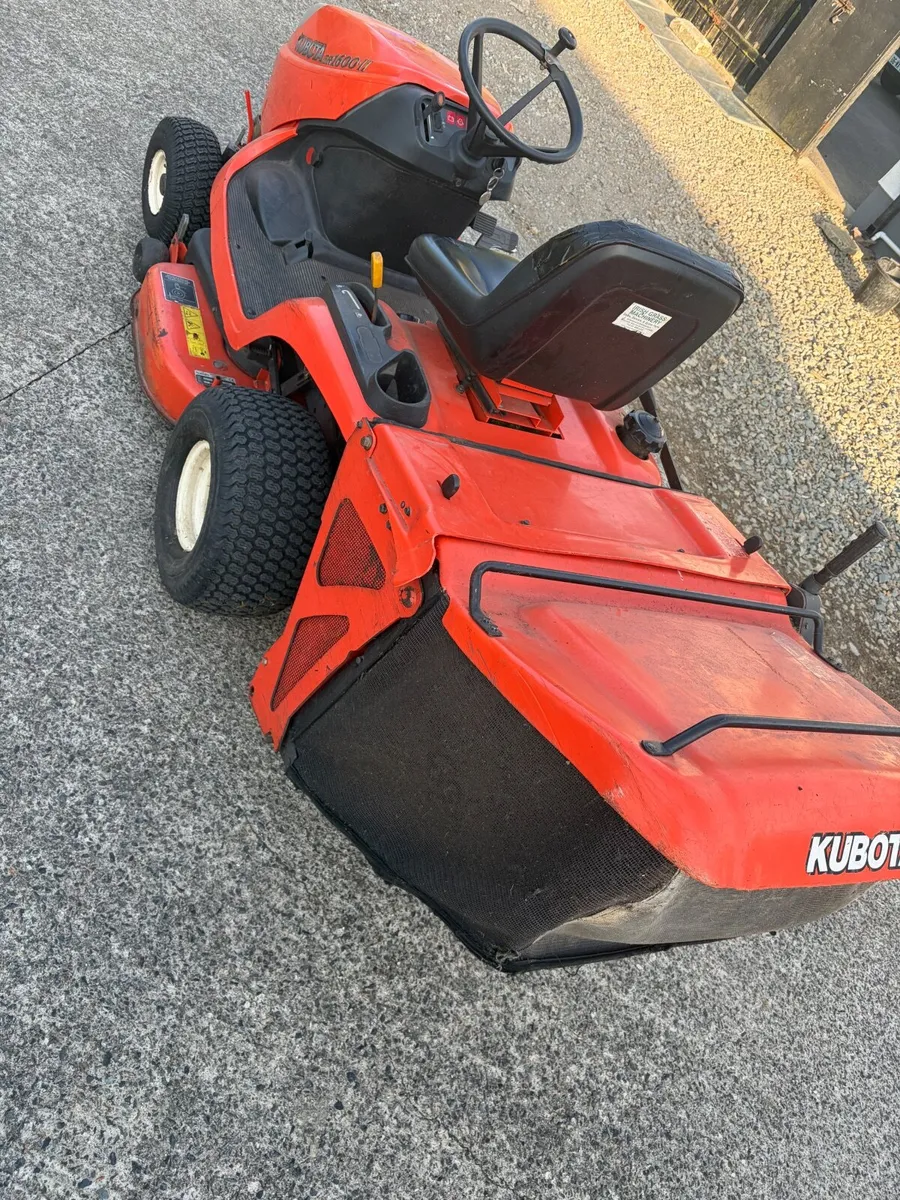 Ride on Lawnmower - Image 4