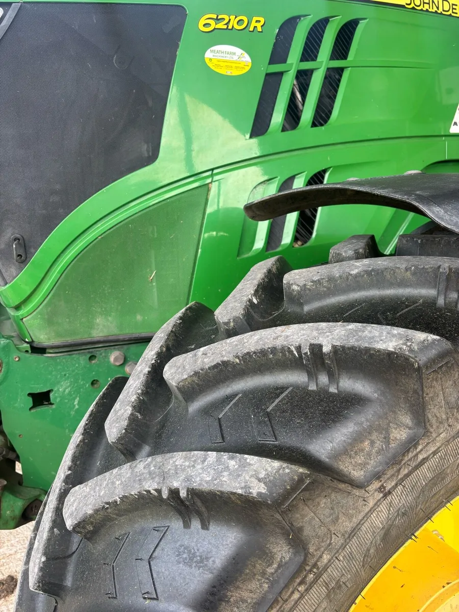 John Deere rims/tyres - Image 1