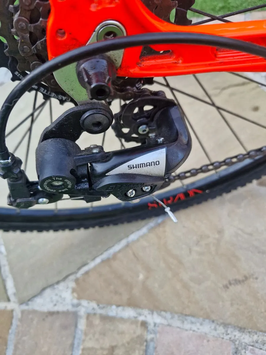 Hybrid bike - Image 2