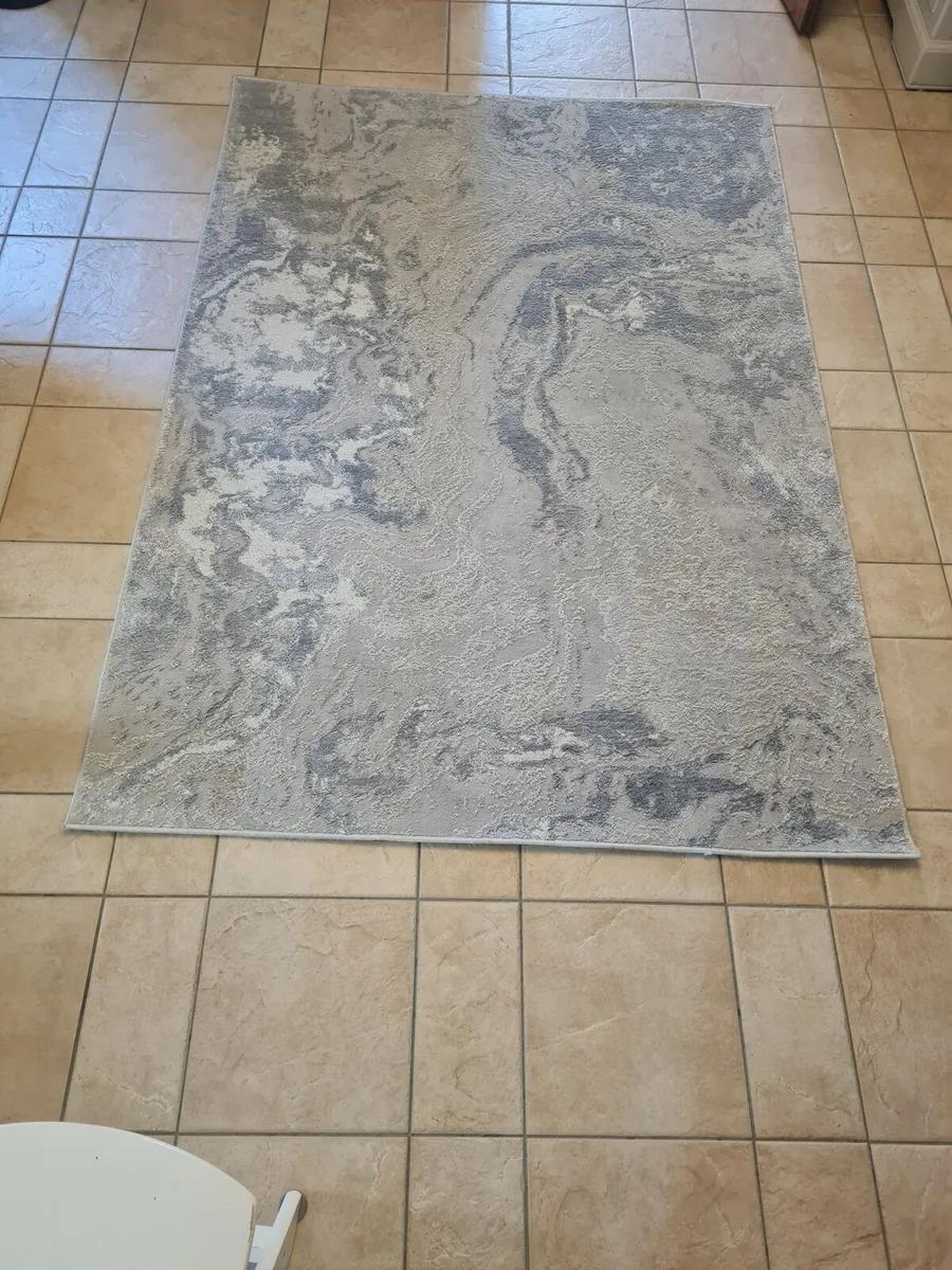 Carpet - Image 3