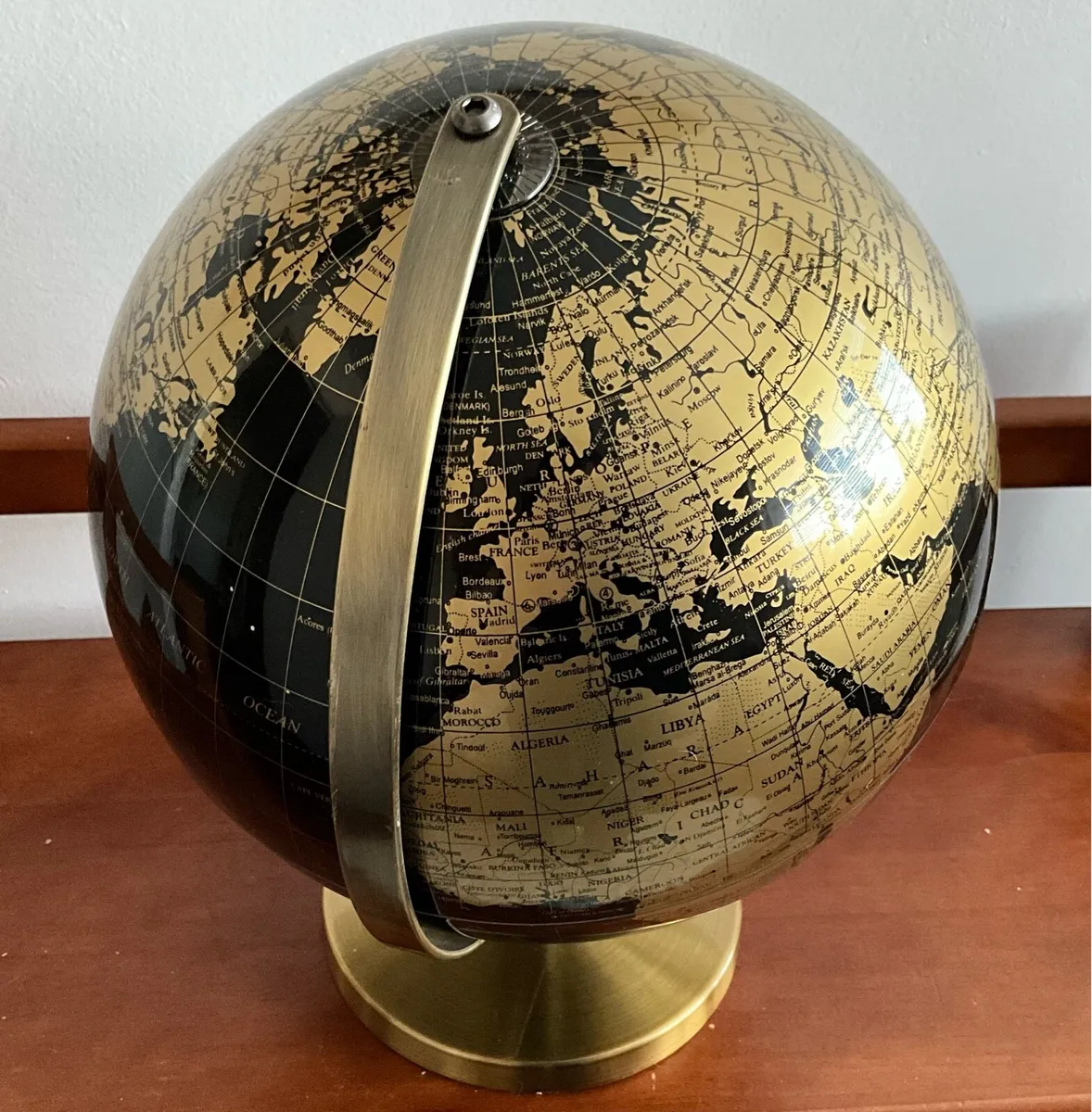 Rotating World Globe - Image 3