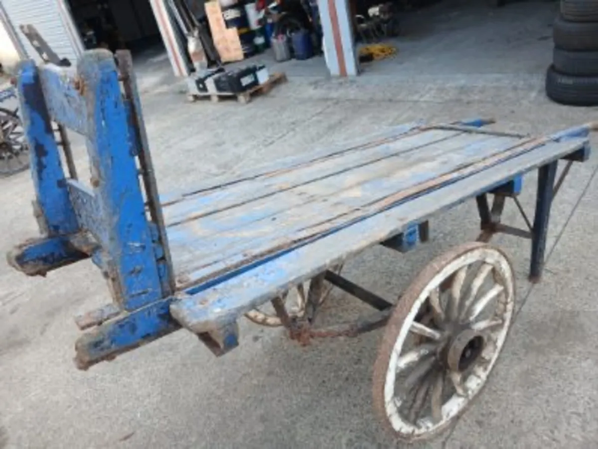 Antique market carts - Image 3