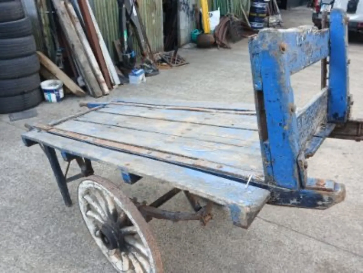Antique market carts - Image 4