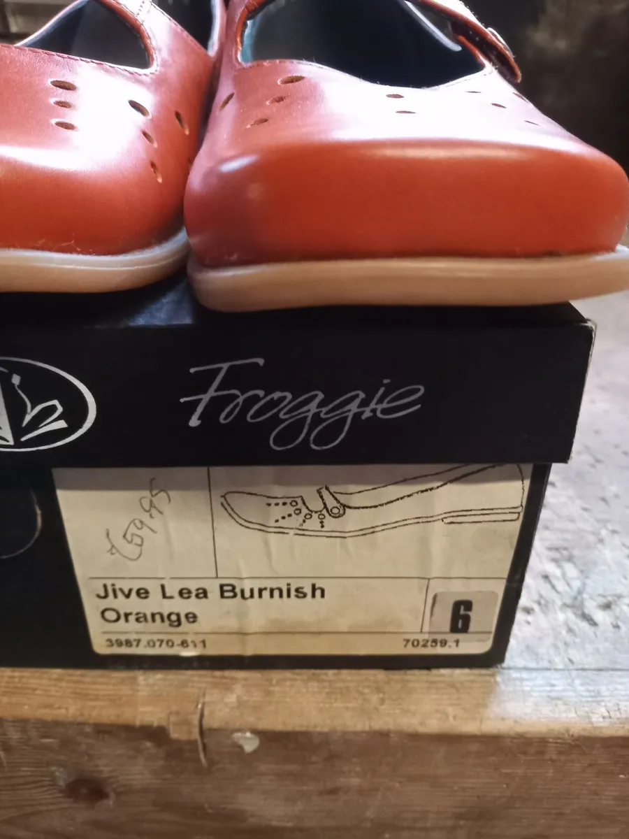 Shoes - Image 4