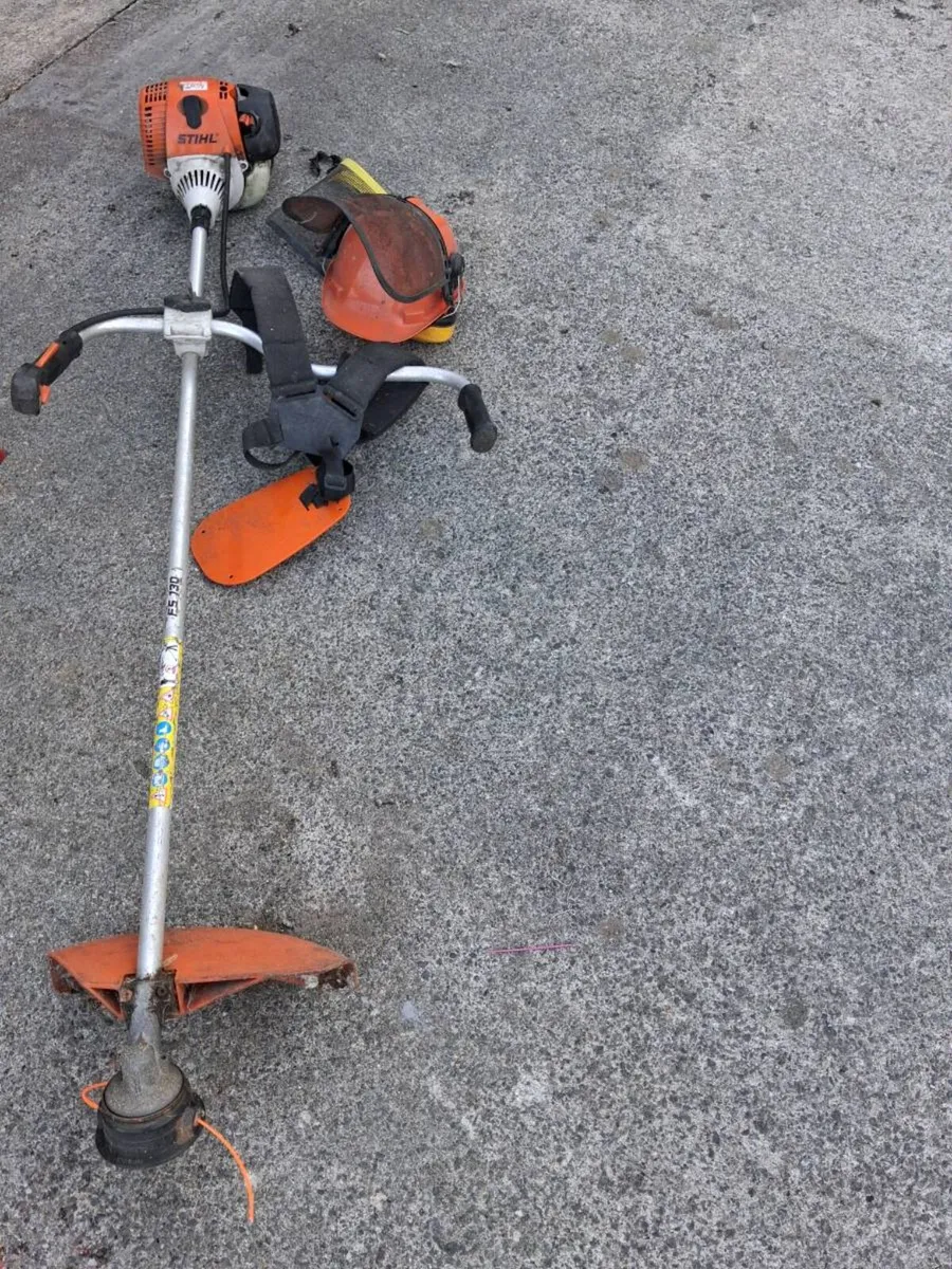 Welder, 20 ton air hydraulic jack, Still strimmer. - Image 2