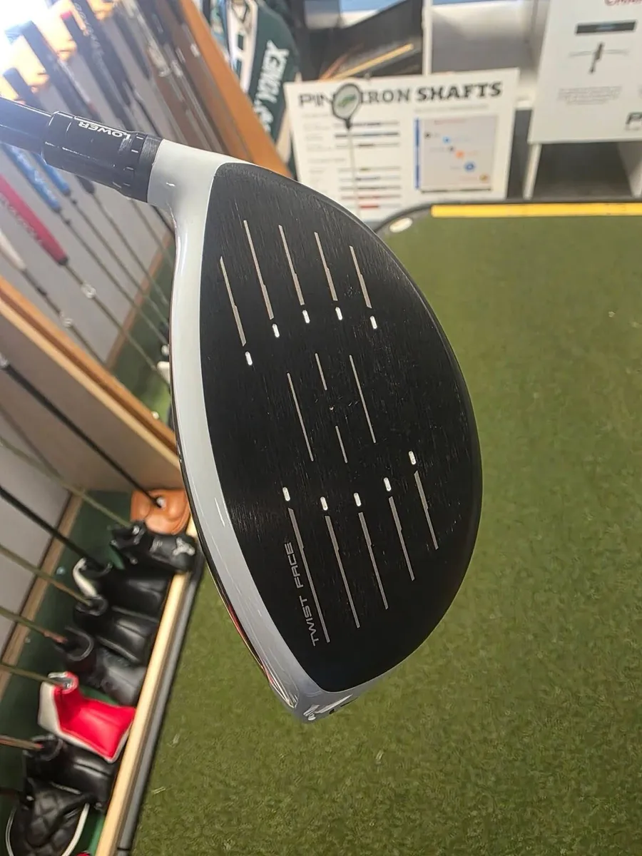 As New Taylormade Sim2 Max Driver - Image 4