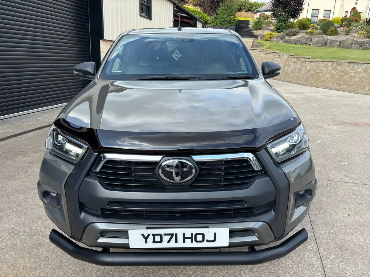 212 2021 TOYOTA HILUX 2.8 D4D INVINCIBLE X AUTO - Image 3