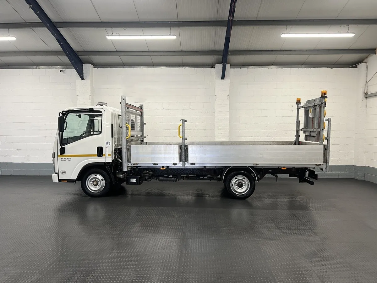 2023 Isuzu Grafter Dropside Van - Image 1