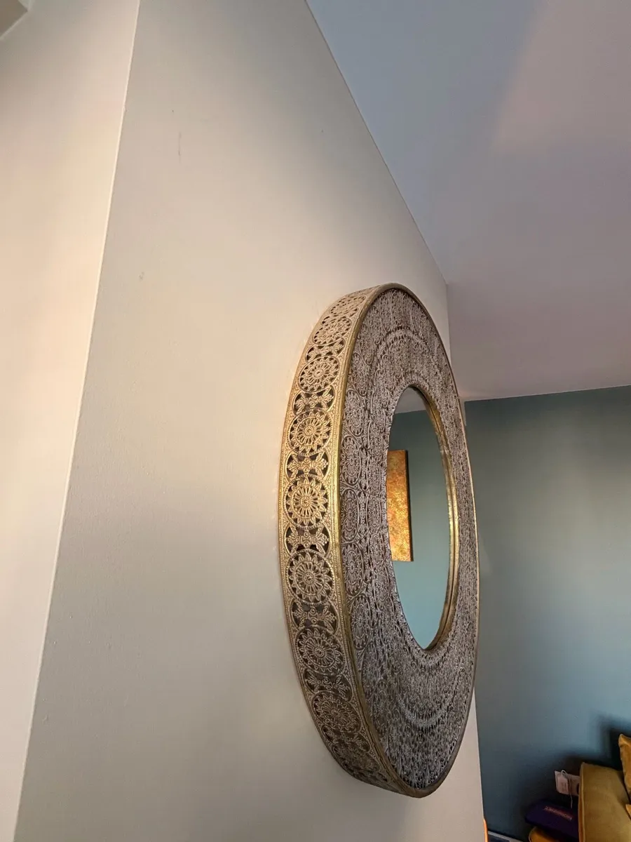 Mirror - Image 2