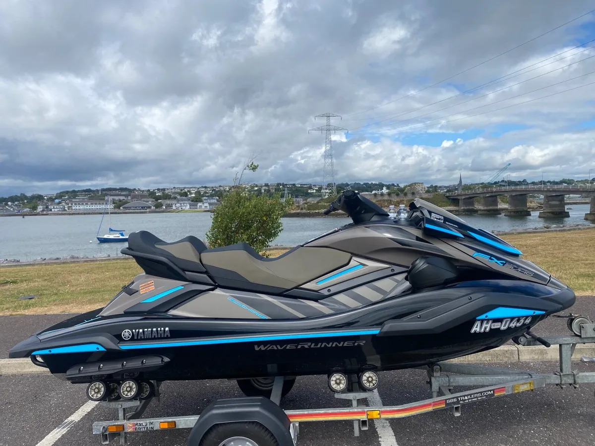 2022 YAMAHA FX CRUISER SVHO – SUPERCHARGED - Image 3