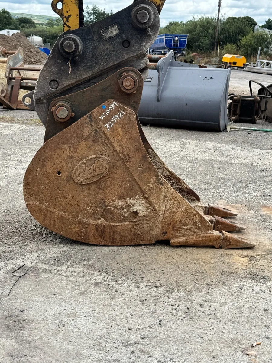 24” Geith Digging Bucket 65mm pins - Image 2