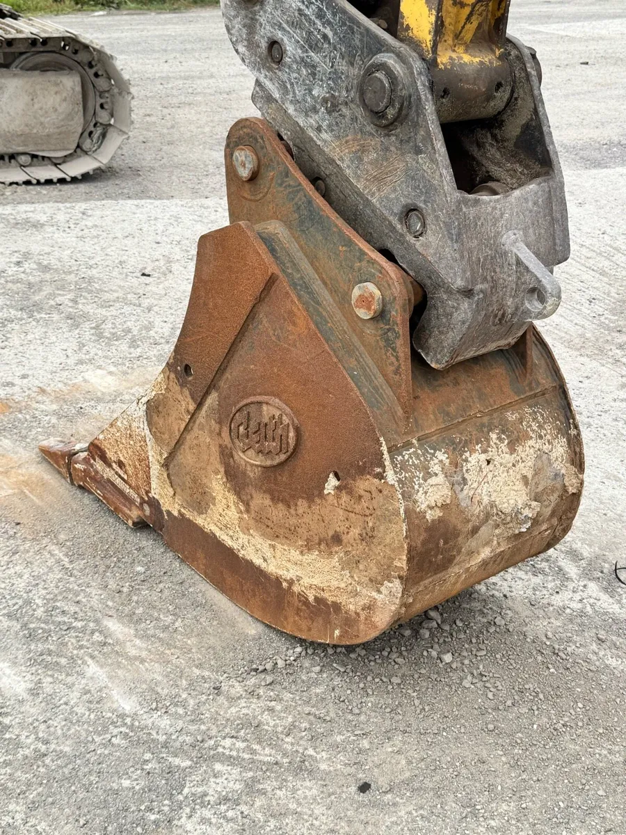 24” Geith Digging Bucket 65mm pins - Image 4