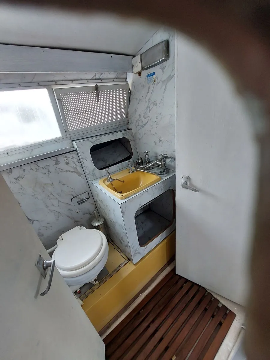 Cruiser 4 Berth - Image 4
