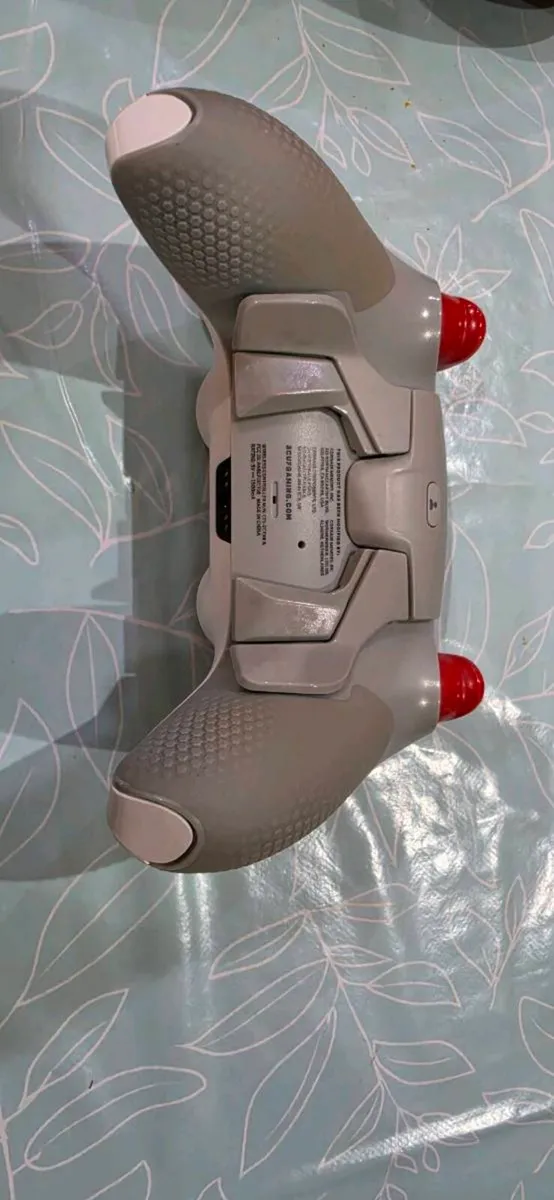 Scuf Reflex PS5 Controller - Image 2