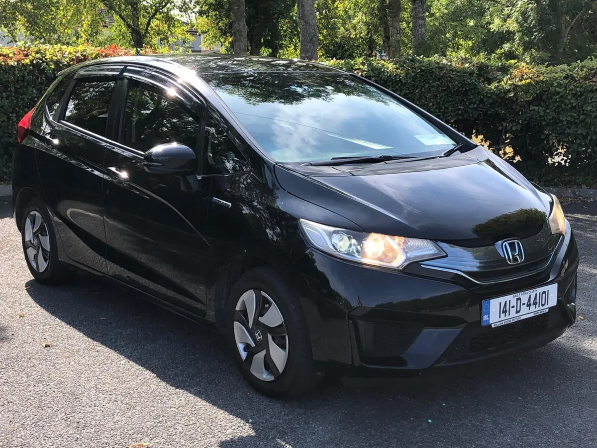 Honda Fit GP5 1,5HYBRID,AUTOMATIC,PLS READ ADD - Image 1