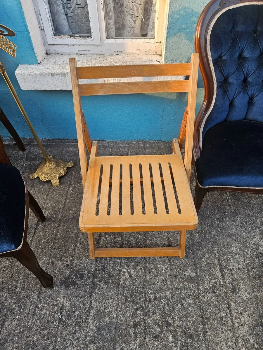 Foldup Chair - Image 3