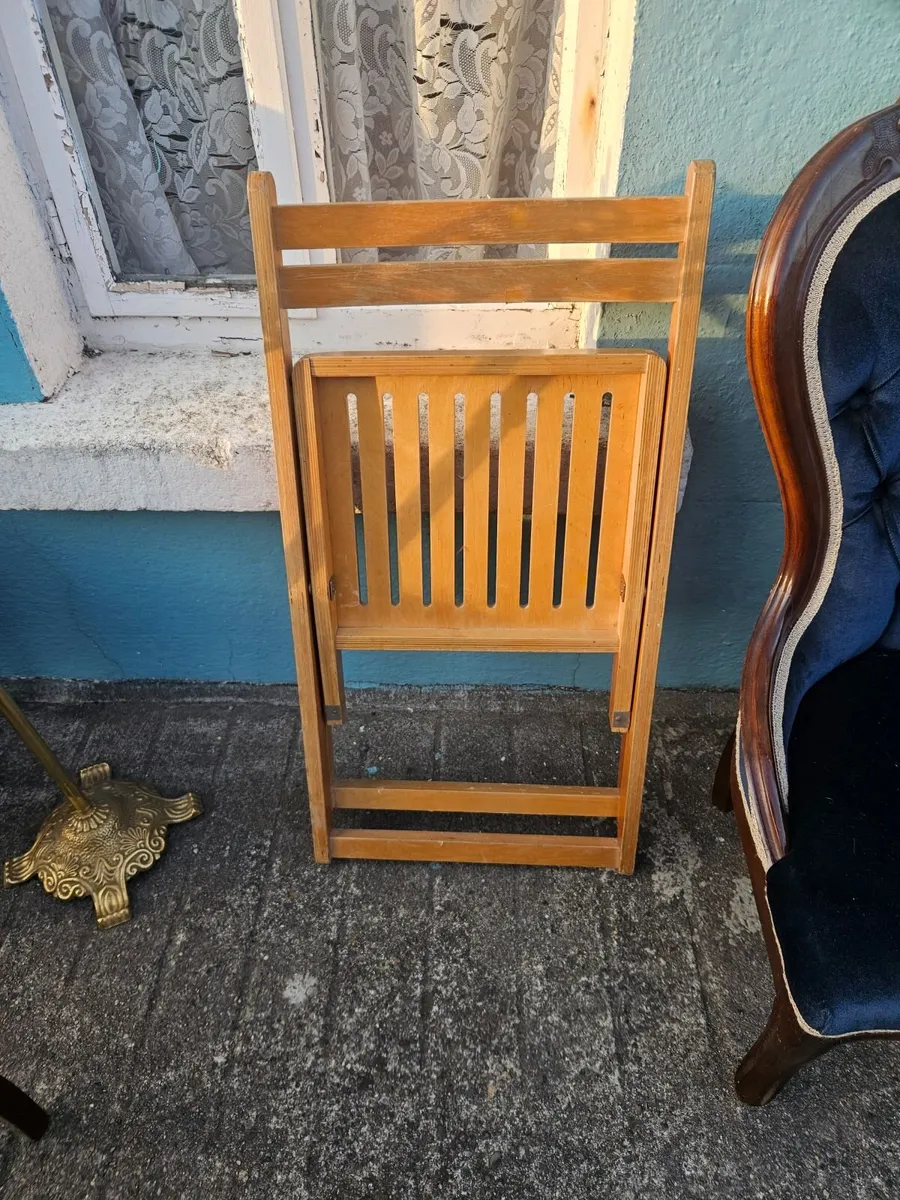 Foldup Chair - Image 1