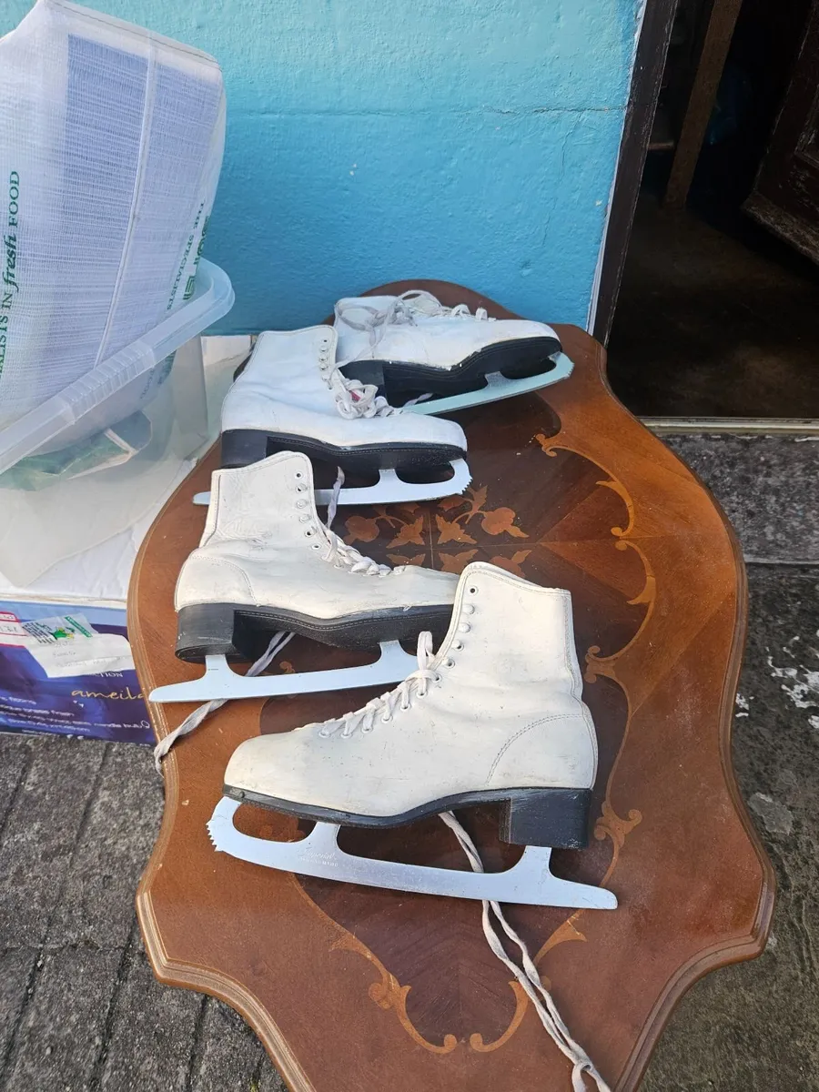 Vintage Ice Skates 2 Pairs - Image 3