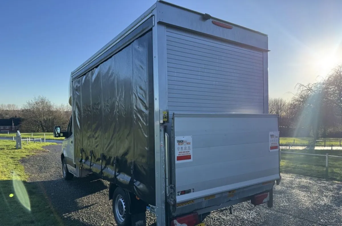 2022 Mercedes-Benz Sprinter CurtainSider Van - Image 4