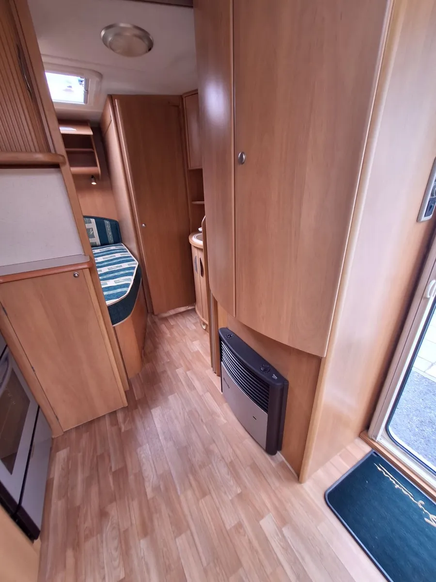 2004 Swift Signature Caravan - Image 2