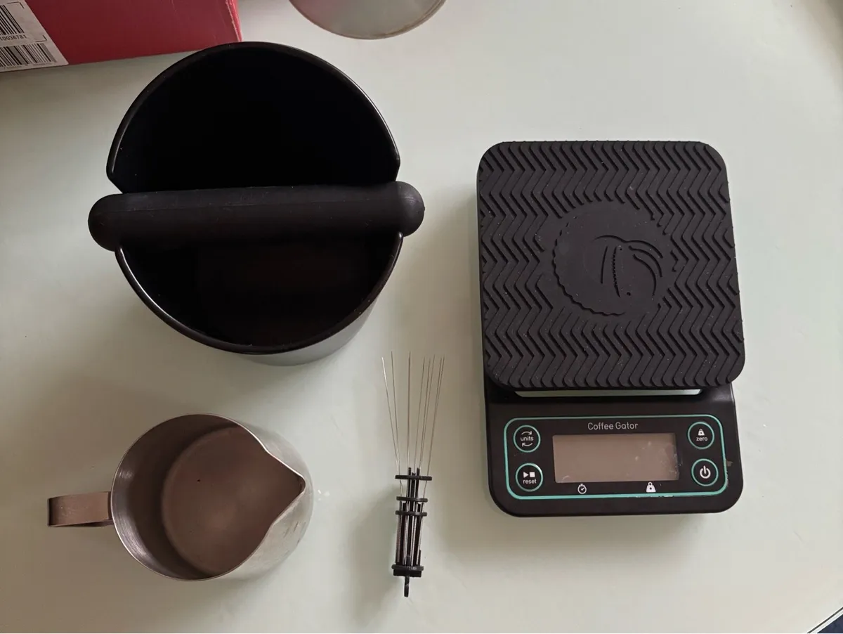 Various coffee accessories - Image 1