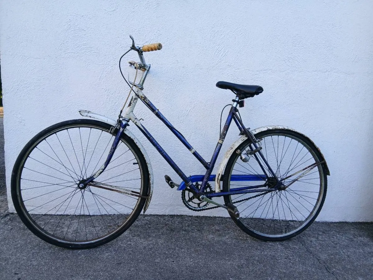 Vintage ladies Elswick Bicycle For Sale - Image 1
