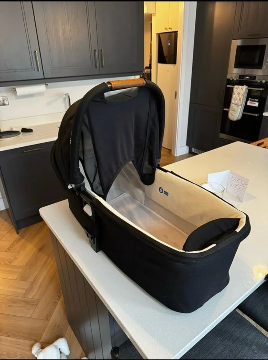 Nuna Mixx Next Buggy with Carry Cot - Image 2
