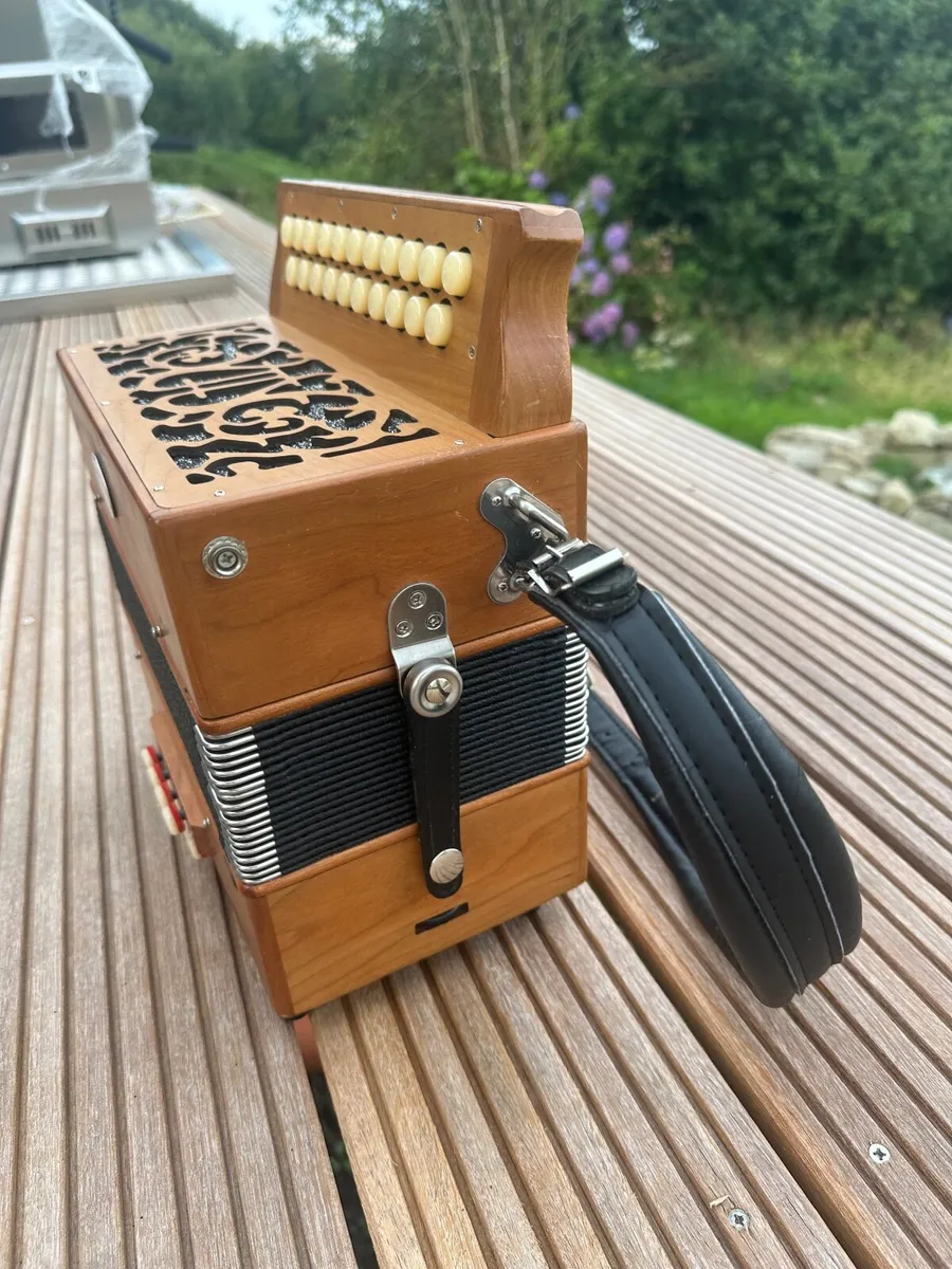 Button accordion BC Mcneela - Image 4