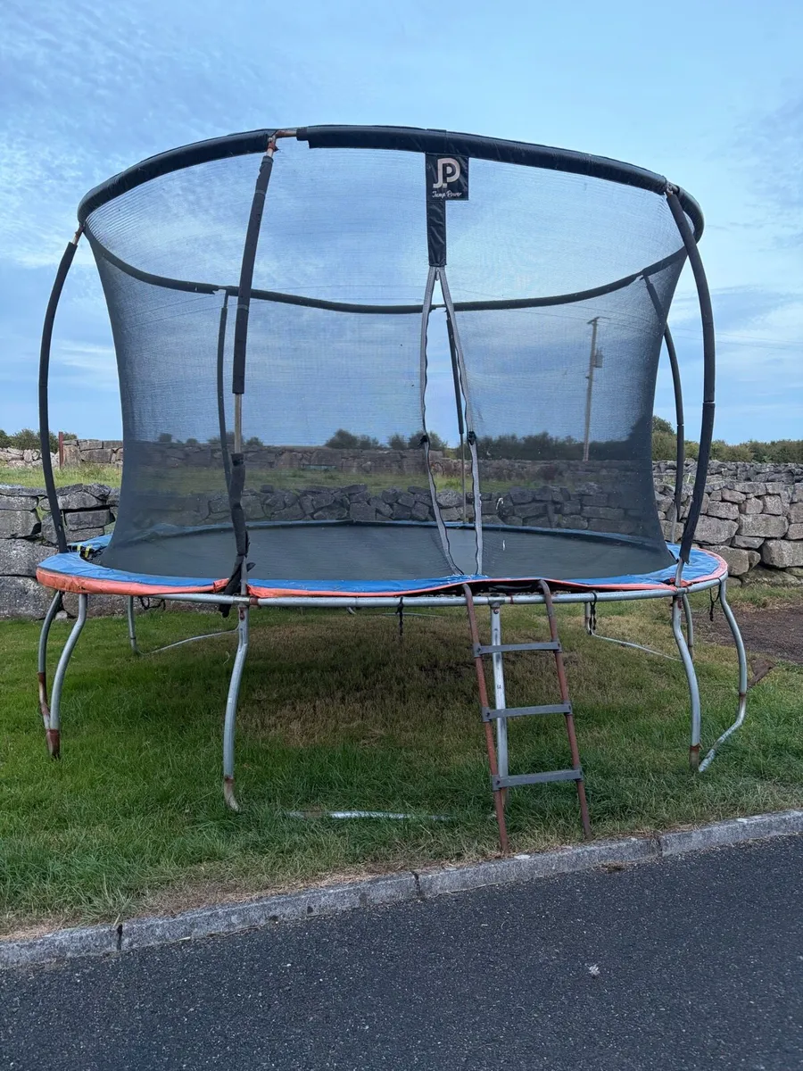 13 ft Trampoline - Image 2