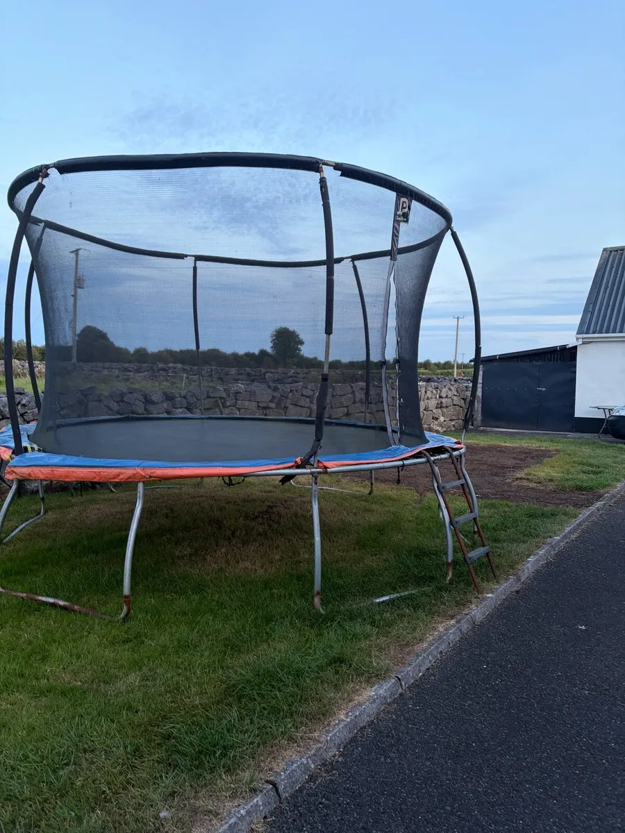 13 ft Trampoline - Image 4