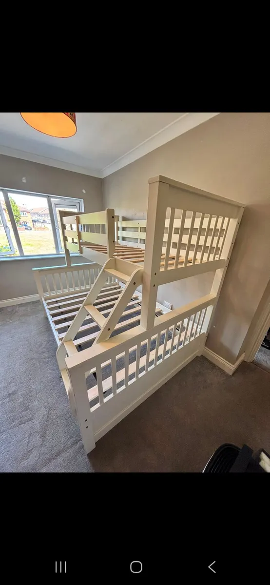 Triple bunk bed : double /single bunk bed - Image 3
