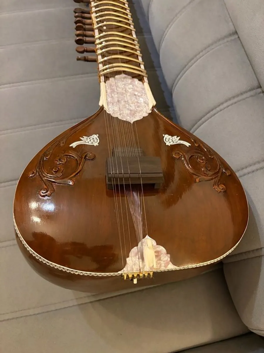 NEW Sitar + Flight Case - Image 3