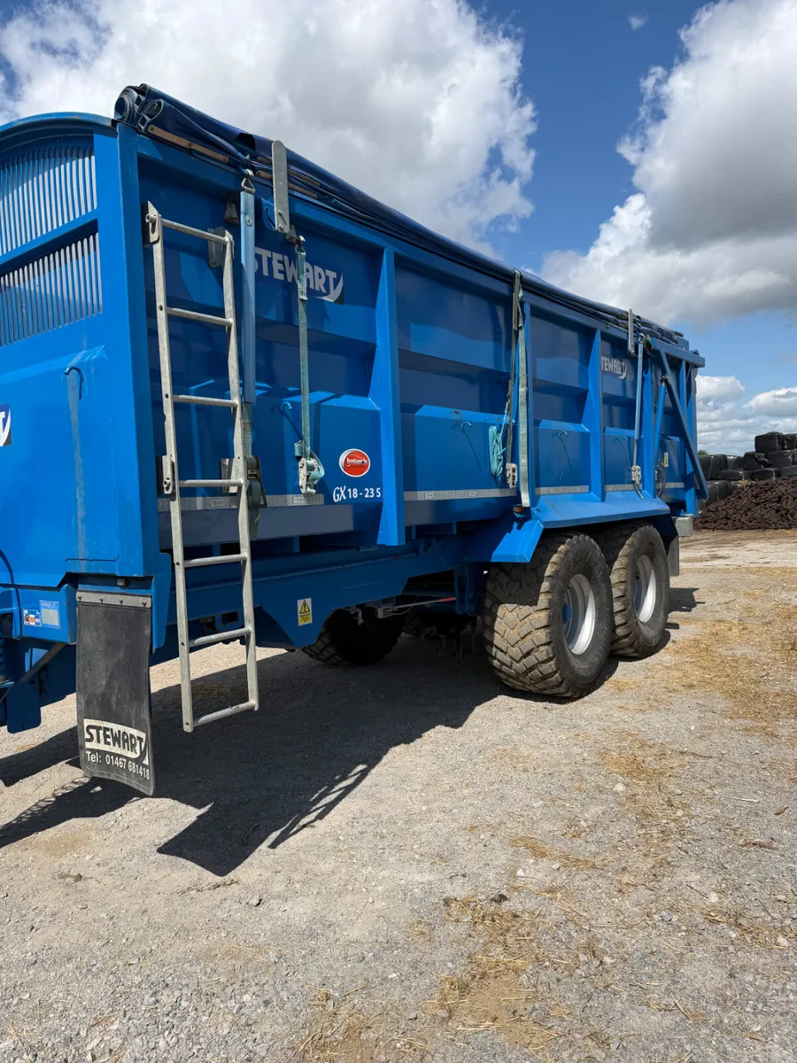 Stewart’s 18 - 23S Grain Trailer For Sale - Image 2