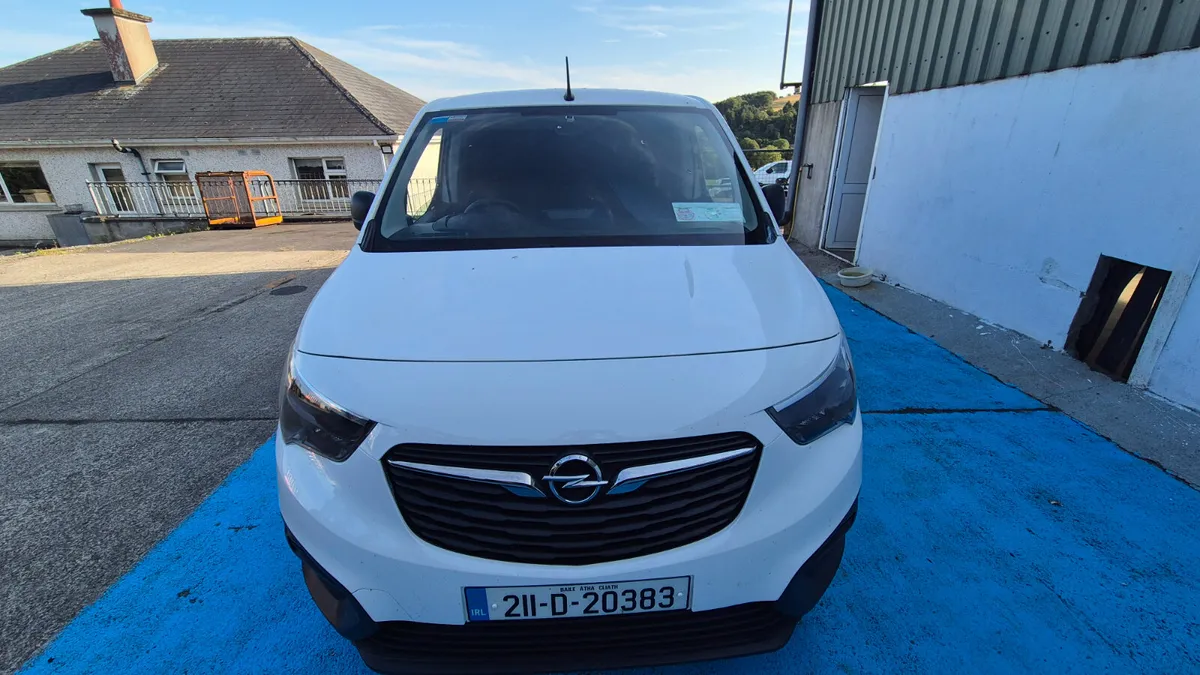 OPEL COMBO 1.5 DIESEL VAN - Image 2