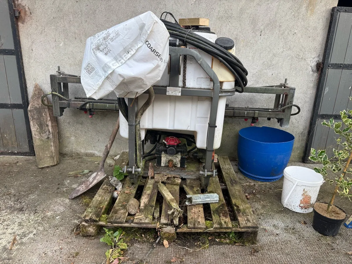 200l Agricultural Sprayer in great condition - Image 1