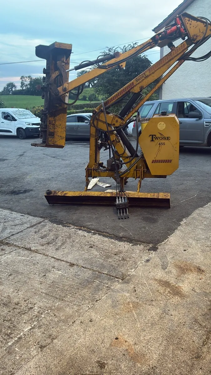 Twose 455 hedgecutter - Image 4