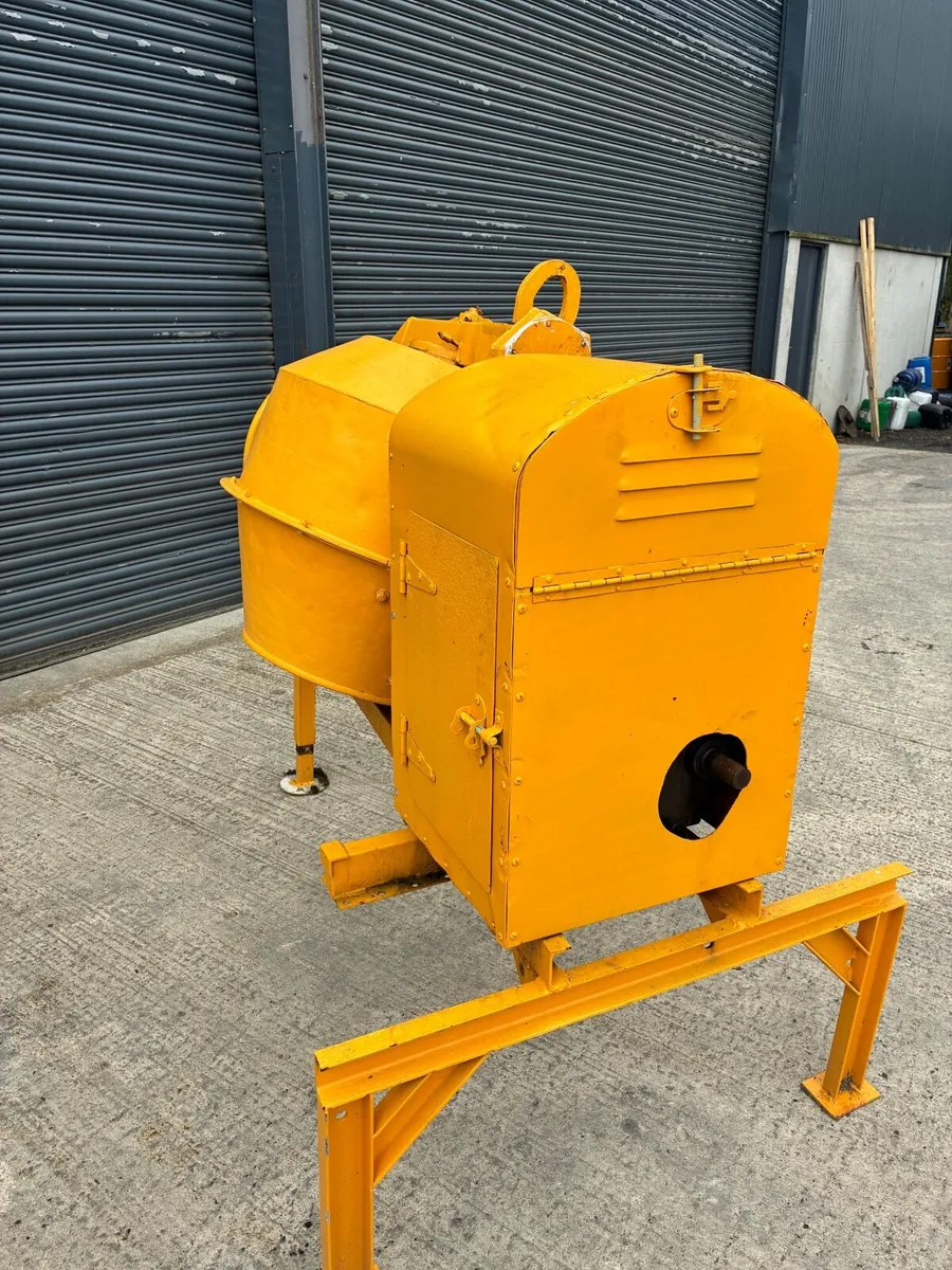 Cement Mixer - Image 3